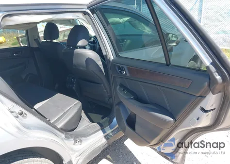 2019 Subaru Outback 3.6R Limited из США, поврежденный, VIN 4S4BSENC2K3302230